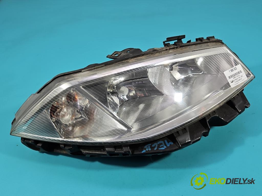 Renault Megane II 2003-2008 1.6 16V 113 HP manual 83 kW 1598 cm3 3- Reflektor: pravý  (Svetlo predné pravé)