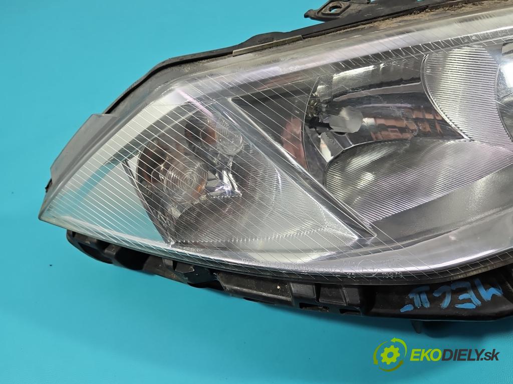 Renault Megane II 2003-2008 1.6 16V 113 HP manual 83 kW 1598 cm3 3- Reflektor: pravý  (Svetlo predné pravé)