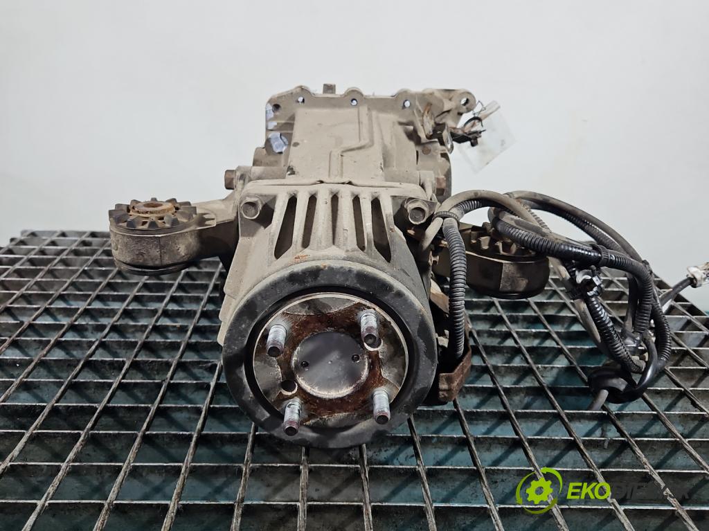Citroen C-Crosser 2007-2012 2.2 hdi 156 HP manual 115 kW 2179 cm3 5- Most: zadní:
