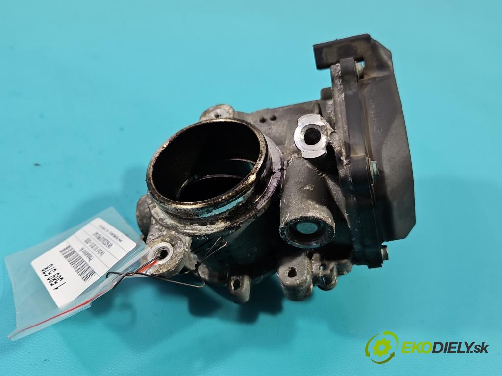 Vw Golf VII 2012-2020 1.6 tdi 105 HP manual 77 kW 1598 cm3 5- klapka 04L128063P (Škrtiaca klapka)