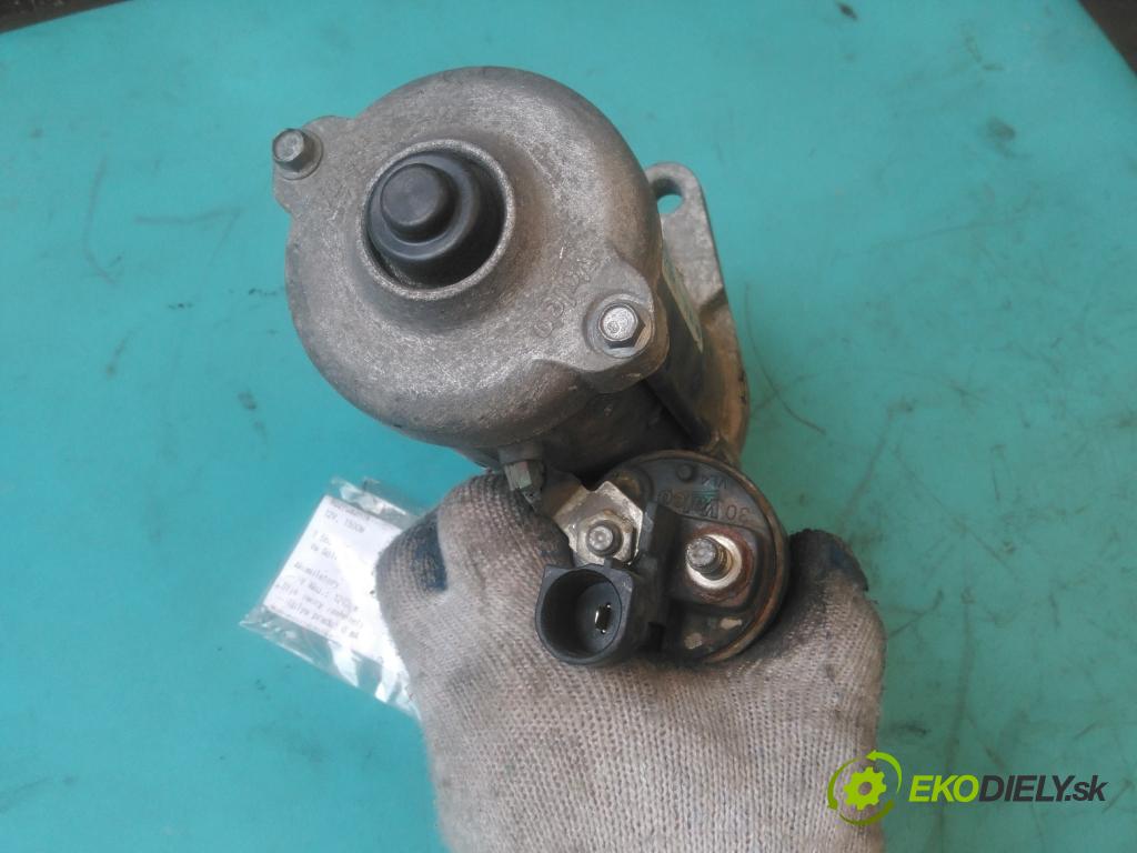 Vw Golf VII 2012-2020 1.6 tdi 105 HP manual 77 kW 1598 cm3 5- štartér 02Z911024L (Štartér)