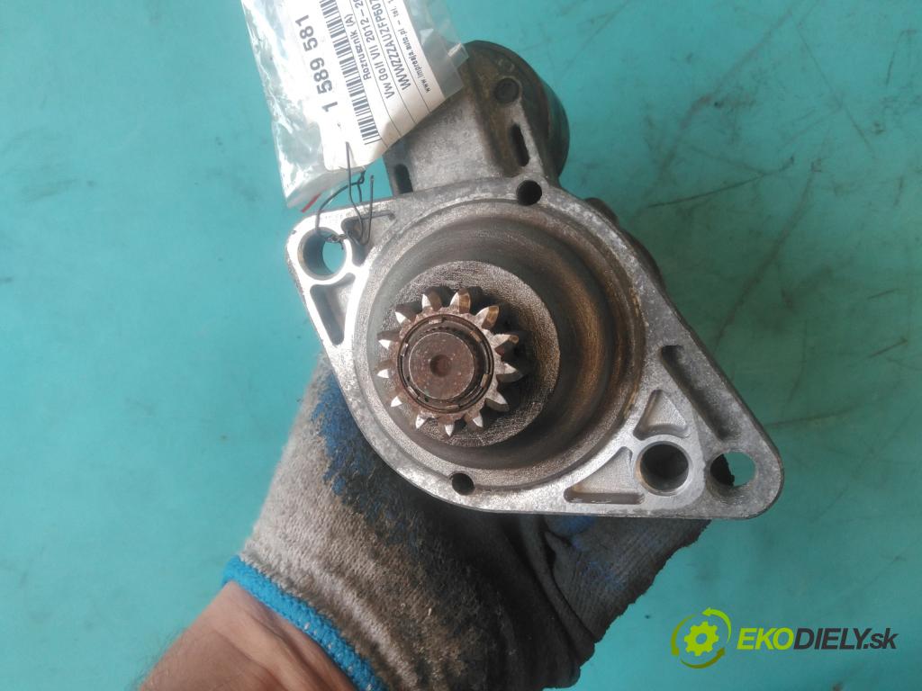 Vw Golf VII 2012-2020 1.6 tdi 105 HP manual 77 kW 1598 cm3 5- štartér 02Z911024L (Štartér)