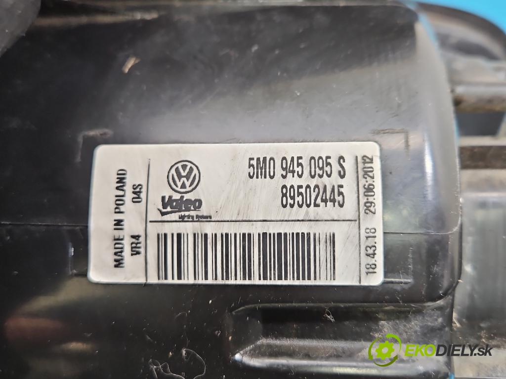 Vw Golf plus 1.4 16V 80 HP manual 59 kW 1390 cm3 5- svetlo / reflektor zadné ľavé 5M0945095S (Kľučka dverí ostatné)