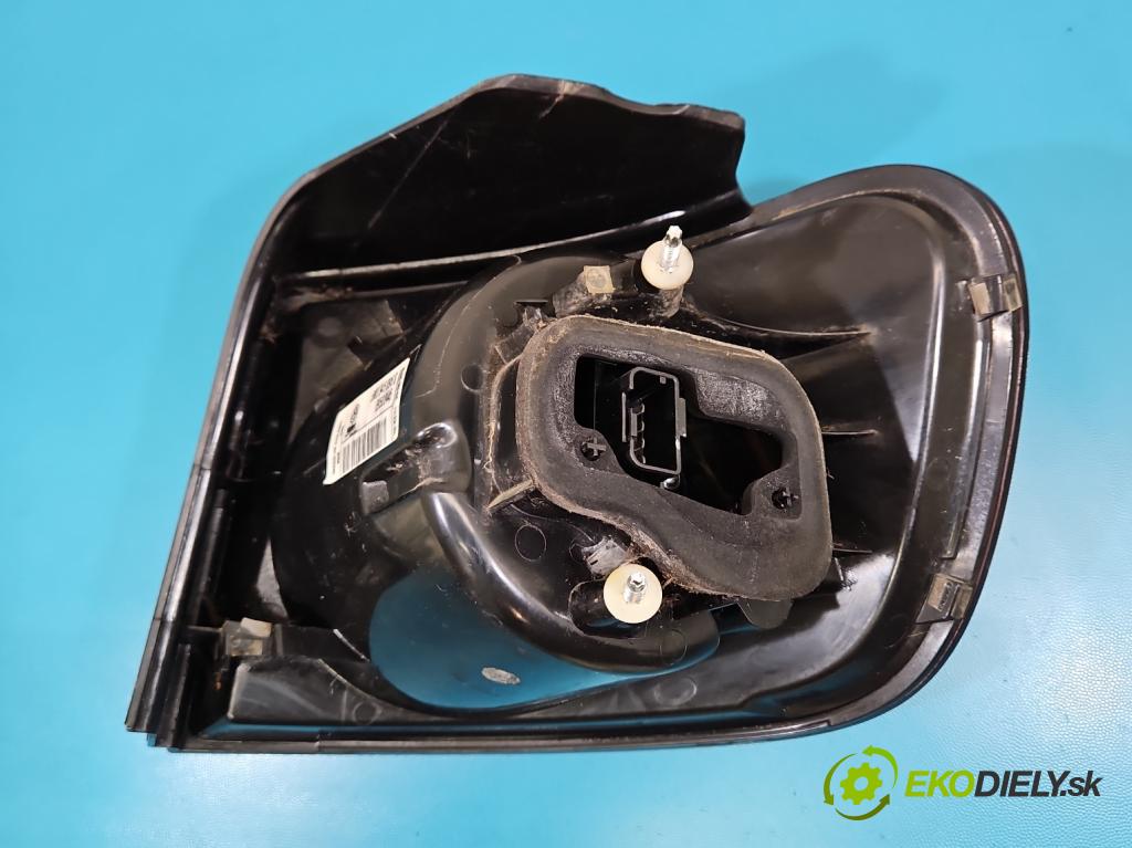 Vw Golf plus 1.4 16V 80 HP manual 59 kW 1390 cm3 5- svetlo / reflektor zadné ľavé 5M0945095S (Kľučka dverí ostatné)