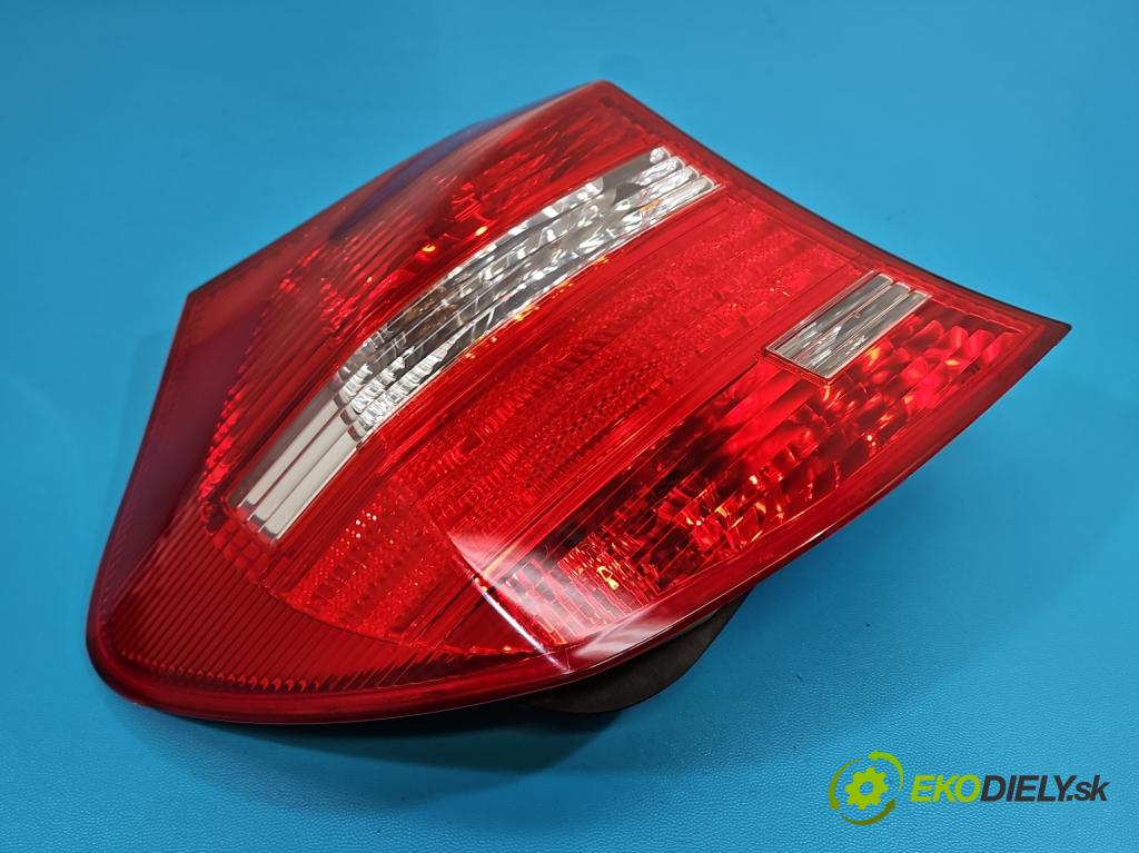 Bmw 1 E87 2004-2011 2.0 16V N43: B20 143 HP manual 105 kW 1995 cm3 5- svetlo / reflektor zadné ľavé blatník 7164955