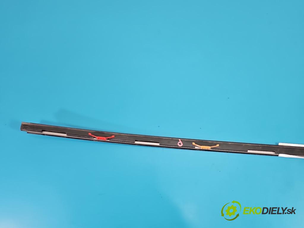 Citroen C-Crosser 2007-2012 2.2 hdi 156 hp manual 115 kW 2179 cm3 5- lišta Okna: čelní: pravé 7400A054