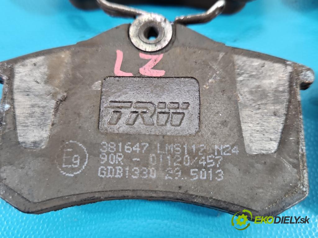Audi A3 8P 2003-2012 1.9 tdi 105 HP manual 77 kW 1896 cm3 3- Štíty: brzdové zadné