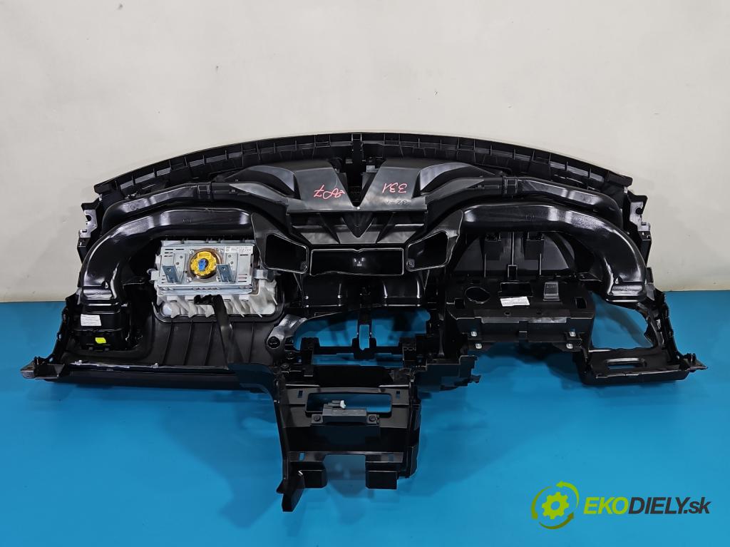 Renault Kadjar 2015-2022 1.2 131 HP automatic 96 kW 1197 cm3 5- kokpit,pristrojová doska rozdeľovacia