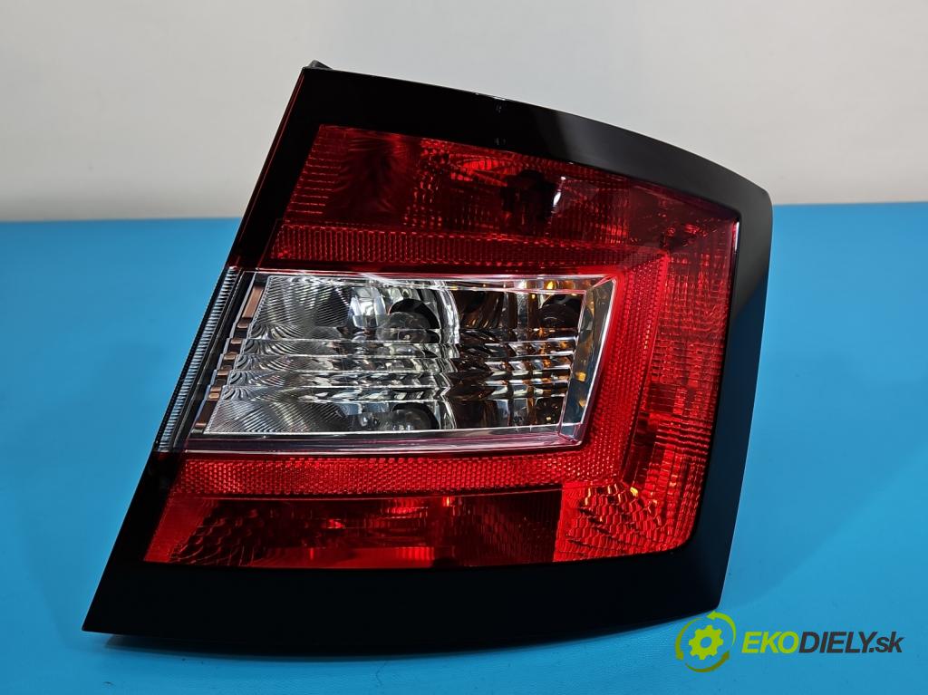 Skoda Fabia III 2014- 2021 1.0 MPI 60 HP manual 44 kW 999 cm3 5- svetlo / reflektor zadné pravé 6V6945096 (Kľučka dverí ostatné)