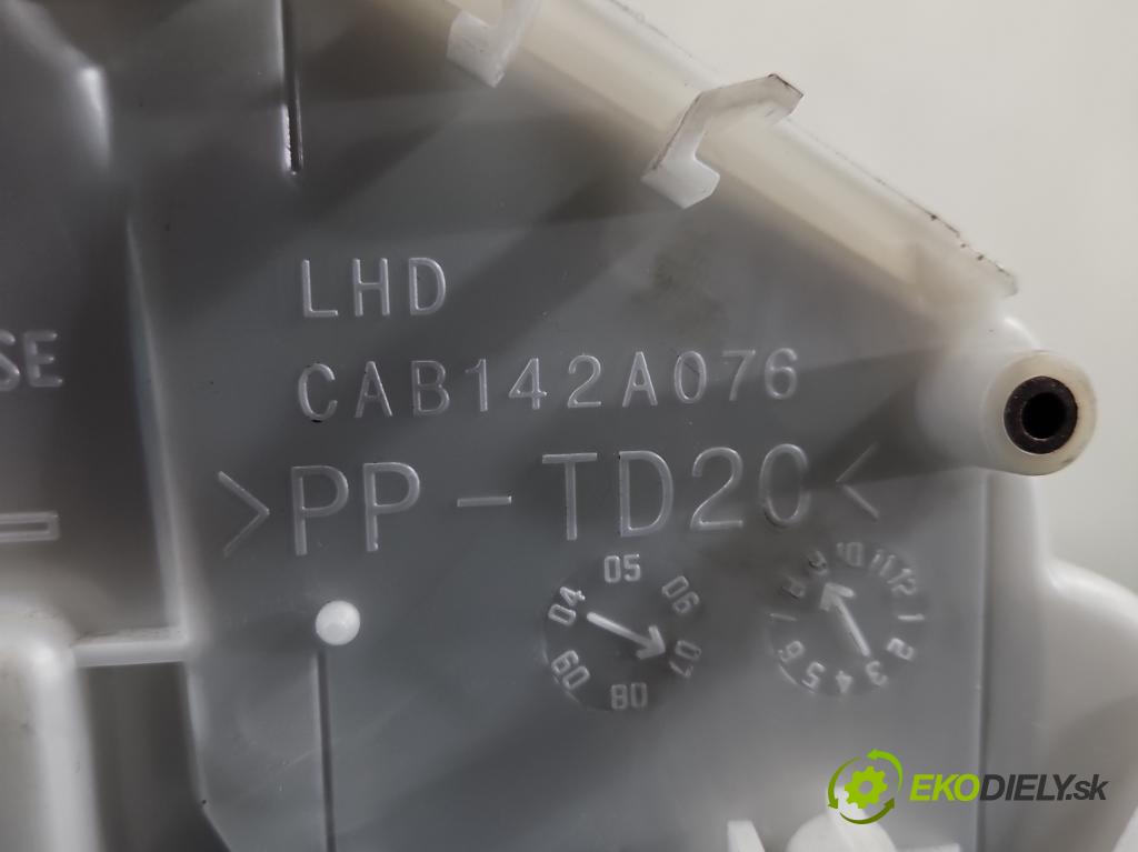 Citroen C-Crosser 2007-2012 2.2 hdi 156 HP manual 115 kW 2179 cm3 5- radiator 7830A045-3 (Radiátor kúrenia)