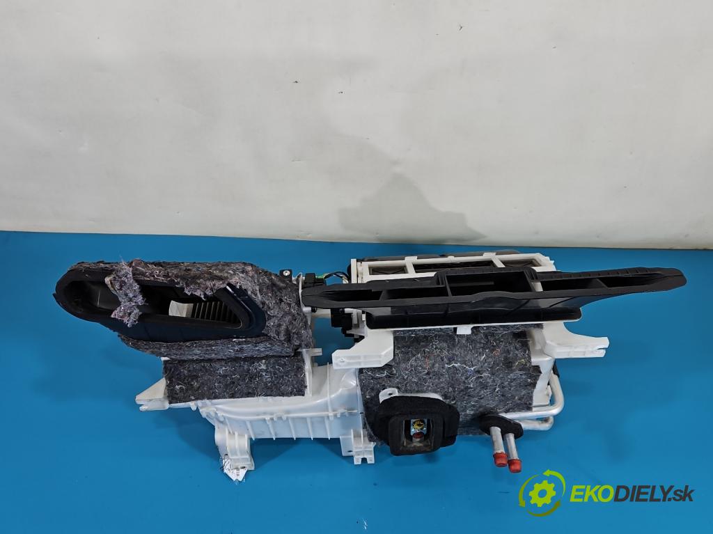 Citroen C-Crosser 2007-2012 2.2 hdi 156 HP manual 115 kW 2179 cm3 5- radiator 7830A045-3 (Radiátor kúrenia)