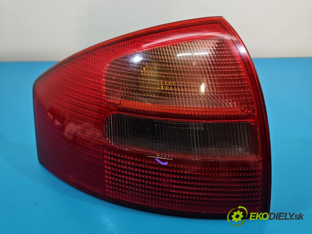 Audi A6 C5 1997-2004 2.4 V6 165 HP manual 121 kW 2393 cm3 4- svetlo / reflektor zadné ľavé  (Kľučka dverí ostatné)