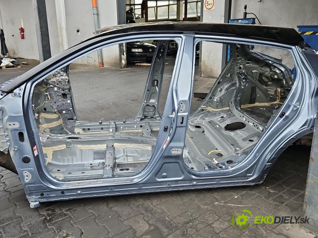 Toyota C-HR I 2016-2023 2.0 16V 152KM automatic 112 kW 1987 cm3 5- práh levý  (Karoserie ostatní)