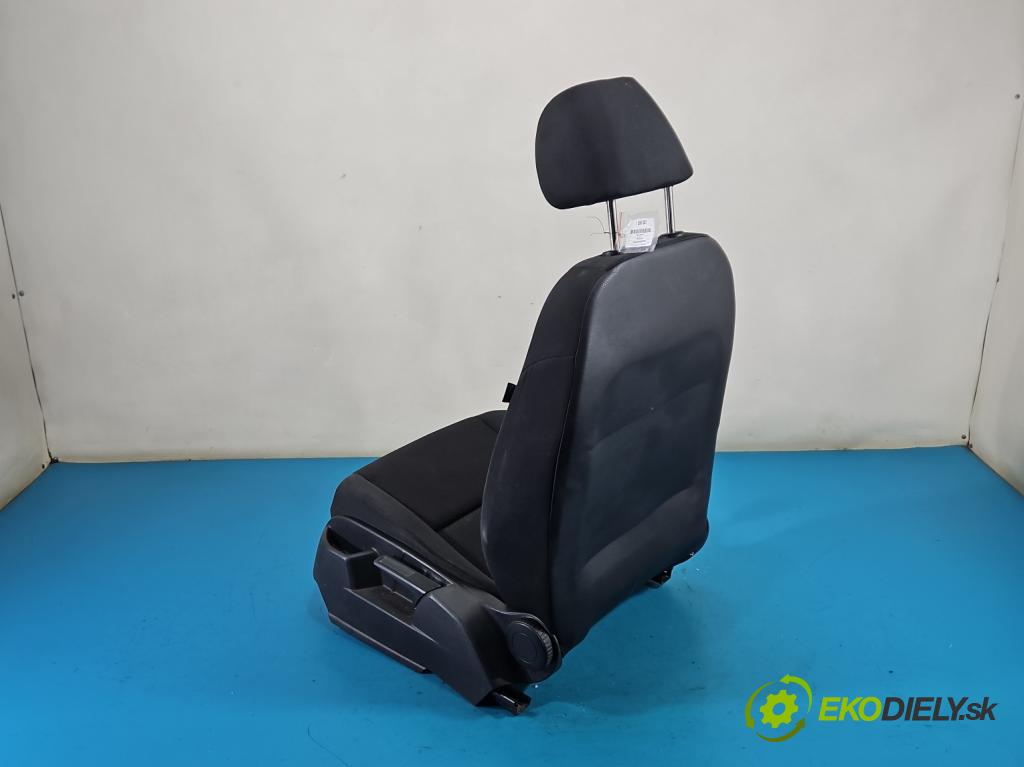 Vw Golf plus 1.4 16V 80 HP manual 59 kW 1390 cm3 5- Sedačka ľavý  (Sedadlo)