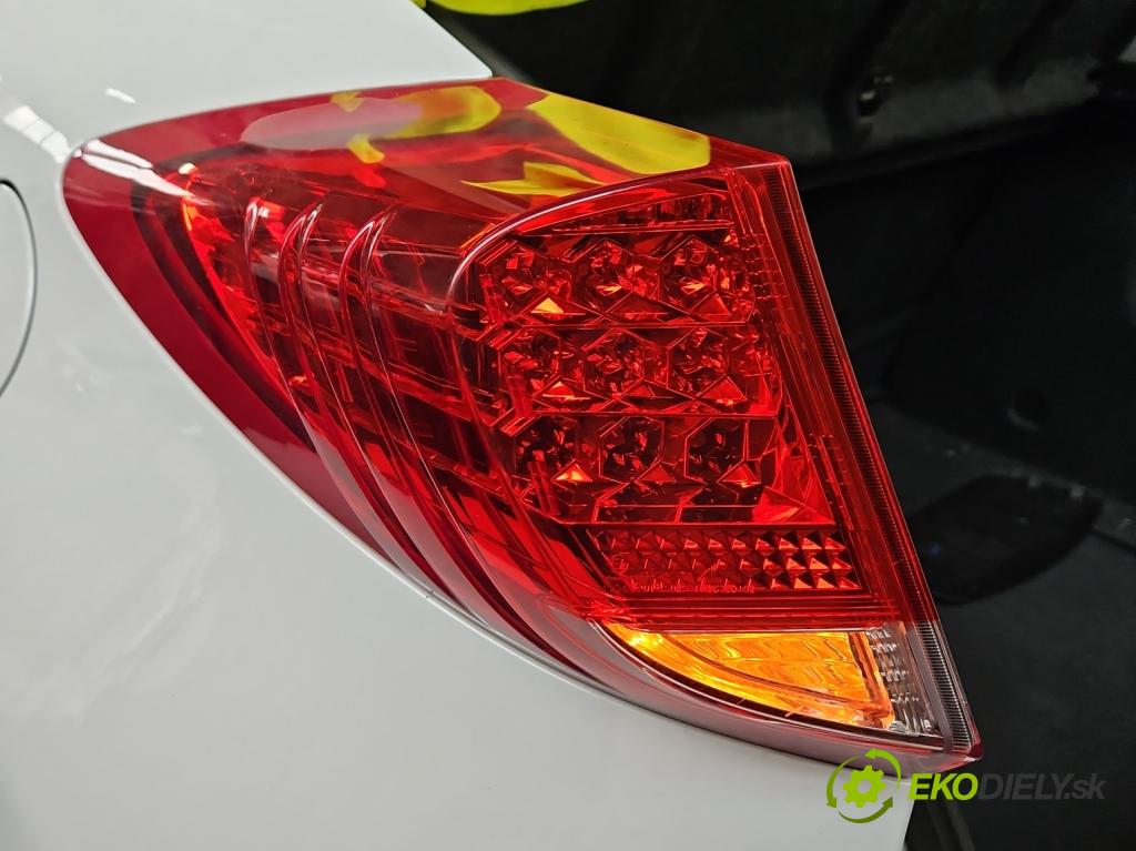 Honda Civic IX 2011-2017 1.8 16V 141 hp manual 104 kW 1798 cm3 5- světlo zadní levé blatník: 3355ATV0E002