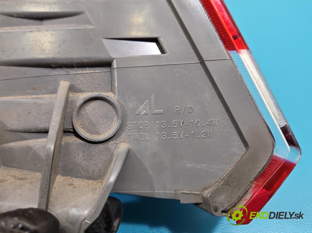 Honda Civic IX 2011-2017 1.8 16V 141 HP manual 104 kW 1798 cm3 5- svetlo / reflektor zadné pravé  (Kľučka dverí ostatné)