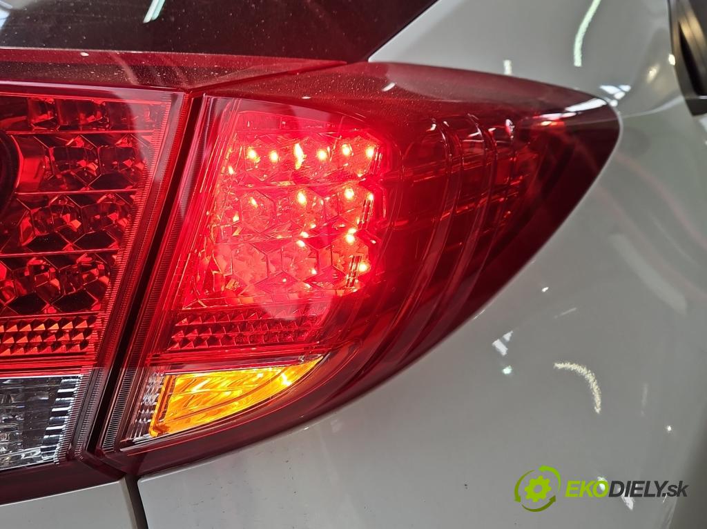 Honda Civic IX 2011-2017 1.8 16V 141 hp manual 104 kW 1798 cm3 5- světlo zadní pravé  (Klika dveří ostatní)