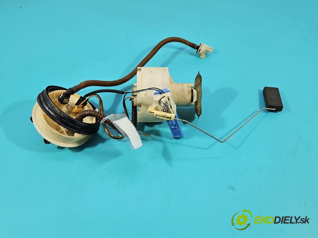 Vw Passat B5 1995-2005 1.8 20V 125 HP manual 92 kW 1781 cm3 4- čerpadlo palivo 8E0906087D