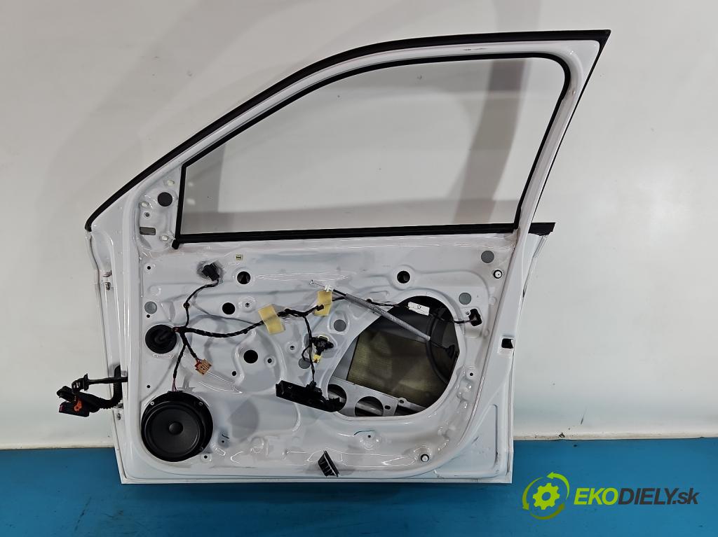 Skoda Fabia III 2014-2021 1.0 MPI 60 HP manual 44 kW 999 cm3 5- dvere predné pravé  (Kľučka dverí ostatné)