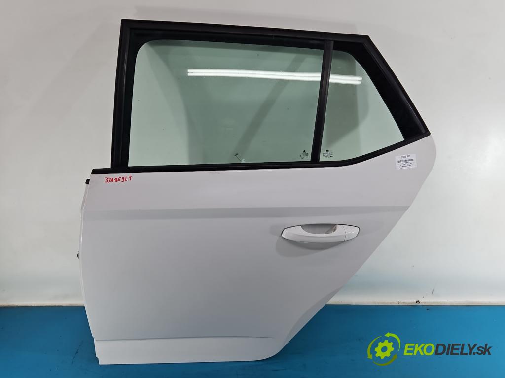 Skoda Fabia III 2014-2021 1.0 MPI 60 HP manual 44 kW 999 cm3 5- dvere zadné ľavé  (Kľučka dverí ostatné)