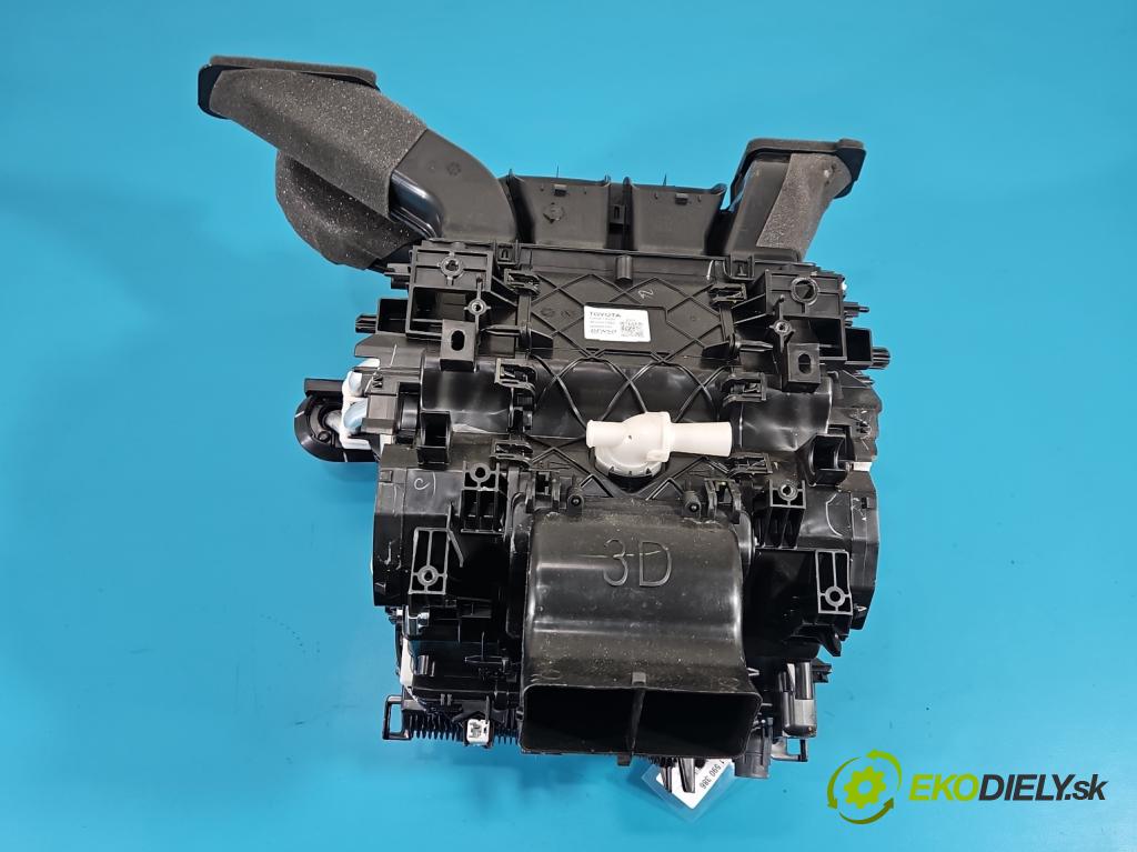Toyota C-HR I 2016-2023 2.0 16V 152KM automatic 112 kW 1987 cm3 5- radiátor 87050-F4020 (Radiátor topení)