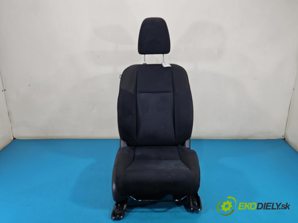 Honda Civic IX 2011-2017 1.8 16V 141 hp manual 104 kW 1798 cm3 5- Sedadlo pravý  (Sedadlo)