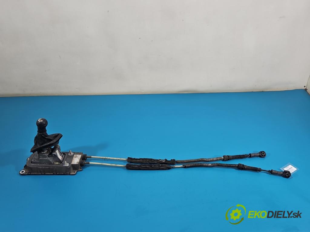 Vw Golf IV 1997-2003 1.9 tdi 116 hp manual 85 kW 1896 cm3 5- kulisa změny stupňová 1J0711611A (Řadicí páka (kulisa) )