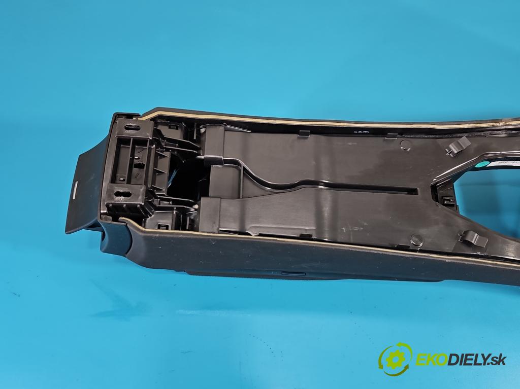 Mercedes E W212 2009-2016 2.2 CDI 136 HP automatic 100 kW 2143 cm3 4- operadlo A2046801350 (Lakťová opierka)
