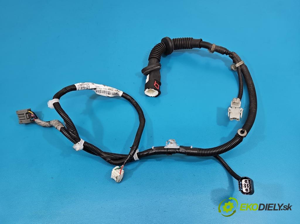 Honda Civic IX 2011-2017 1.8 16V 141 HP manual 104 kW 1798 cm3 5- Zväzok: dvere zadné vľavo: 32754-TVO-G202