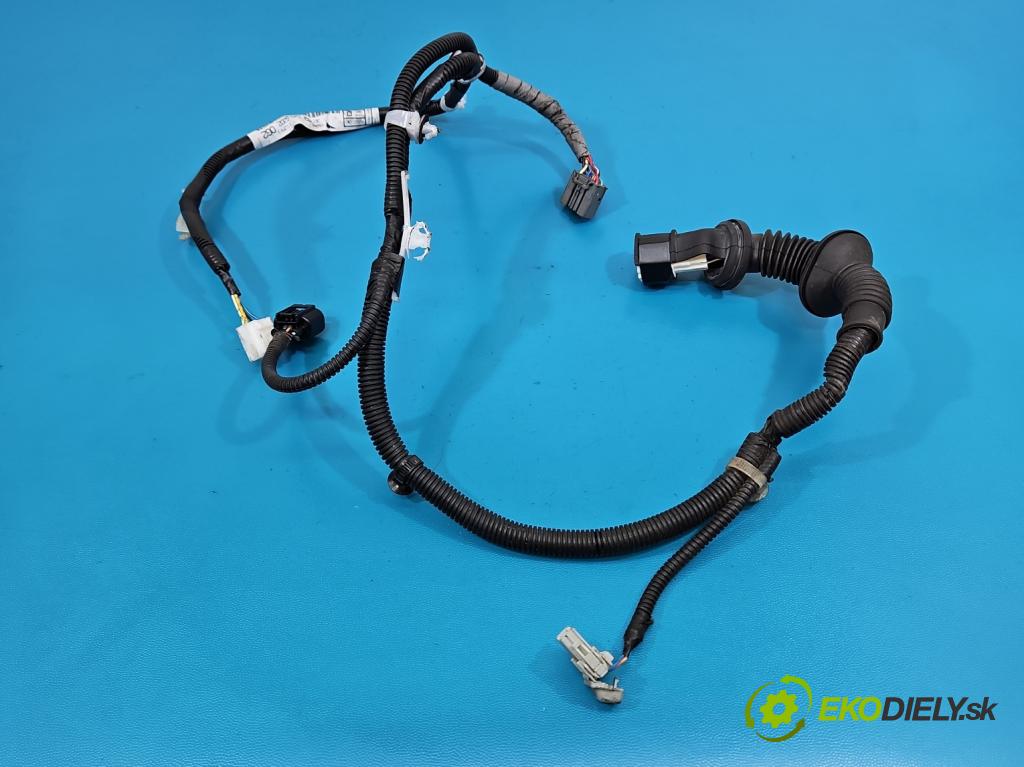 Honda Civic IX 2011-2017 1.8 16V 141 HP manual 104 kW 1798 cm3 5- Zväzok: dvere zadné pravých 32753-TVO-G202
