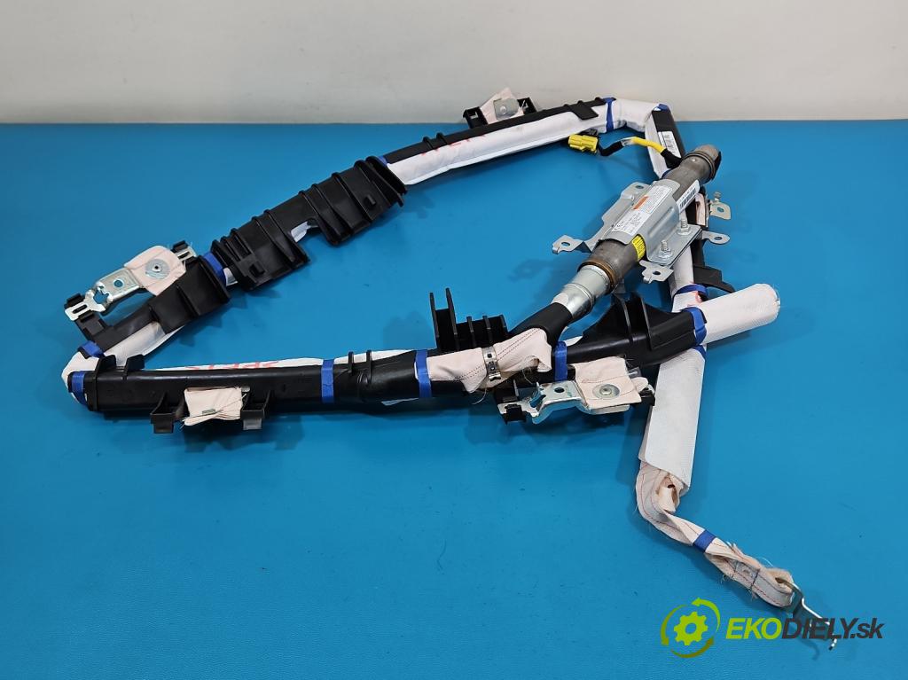 Honda Civic IX 2011-2017 1.8 16V 141 HP manual 104 kW 1798 cm3 5- clona pravé 78800-TV0-G813-M1