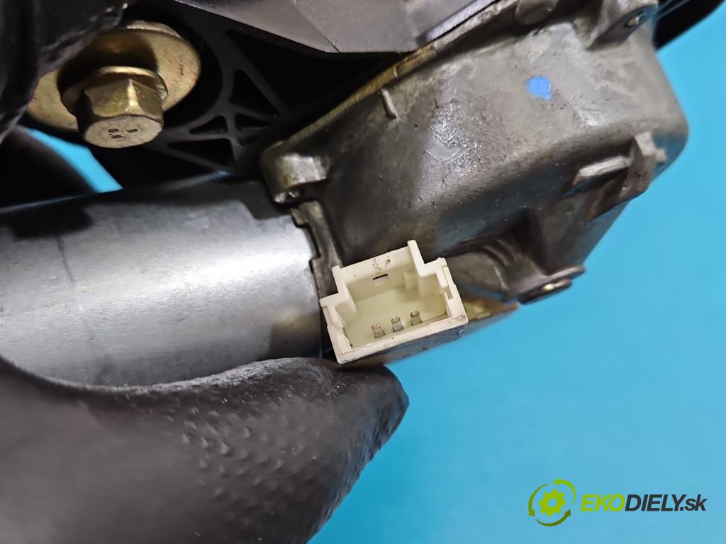 Nissan Micra K12 2003-2010 1.5 dci 65 HP manual 48 kW 1461 cm3 3- motor stieračov zadné 53014012