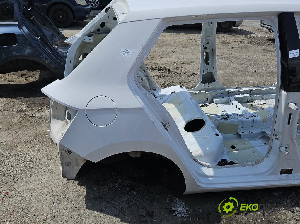 Skoda Fabia III 2014-2021 1.0 MPI 60 HP manual 44 kW 999 cm3 5- blatník zadné pravý 