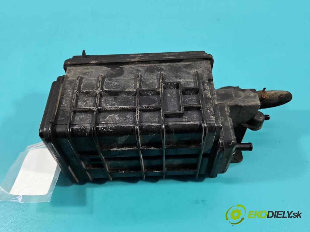 Honda Civic IX 2011-2017 1.8 16V 141 HP manual 104 kW 1798 cm3 5- Filtr: uhlík: F6-690-52F07