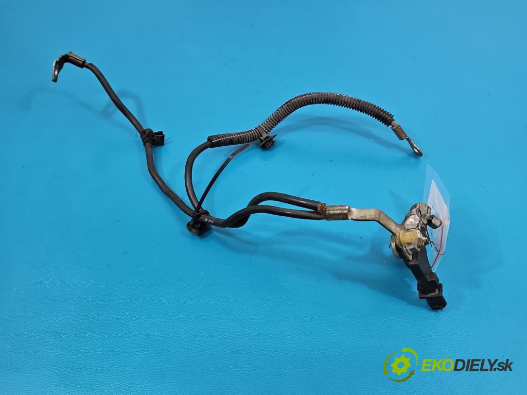 Citroen DS4 2011-2015 2.0 hdi RH02 163 hp manual 120 kW 1997 cm3 5- kontakt mínus: 9676592280