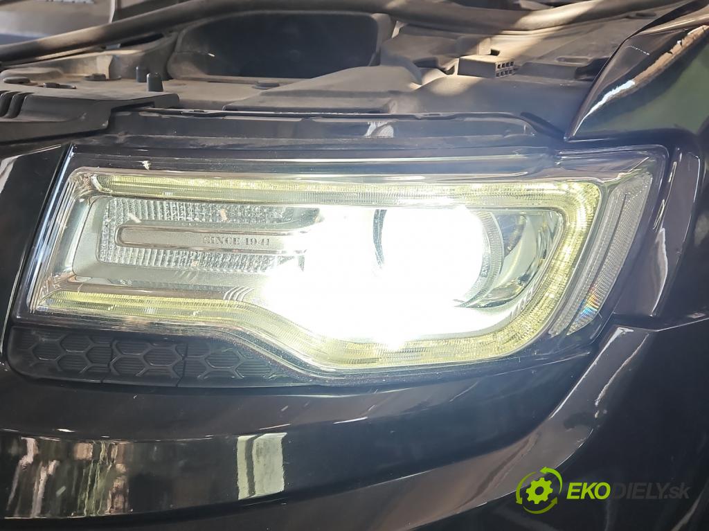 Jeep Grand Cherokee WK2 IV 2010-2021 3.0 CRD 250 hp automatic 184 kW 2987 cm3 5- světlo levý M167614 (Klika dveří ostatní)