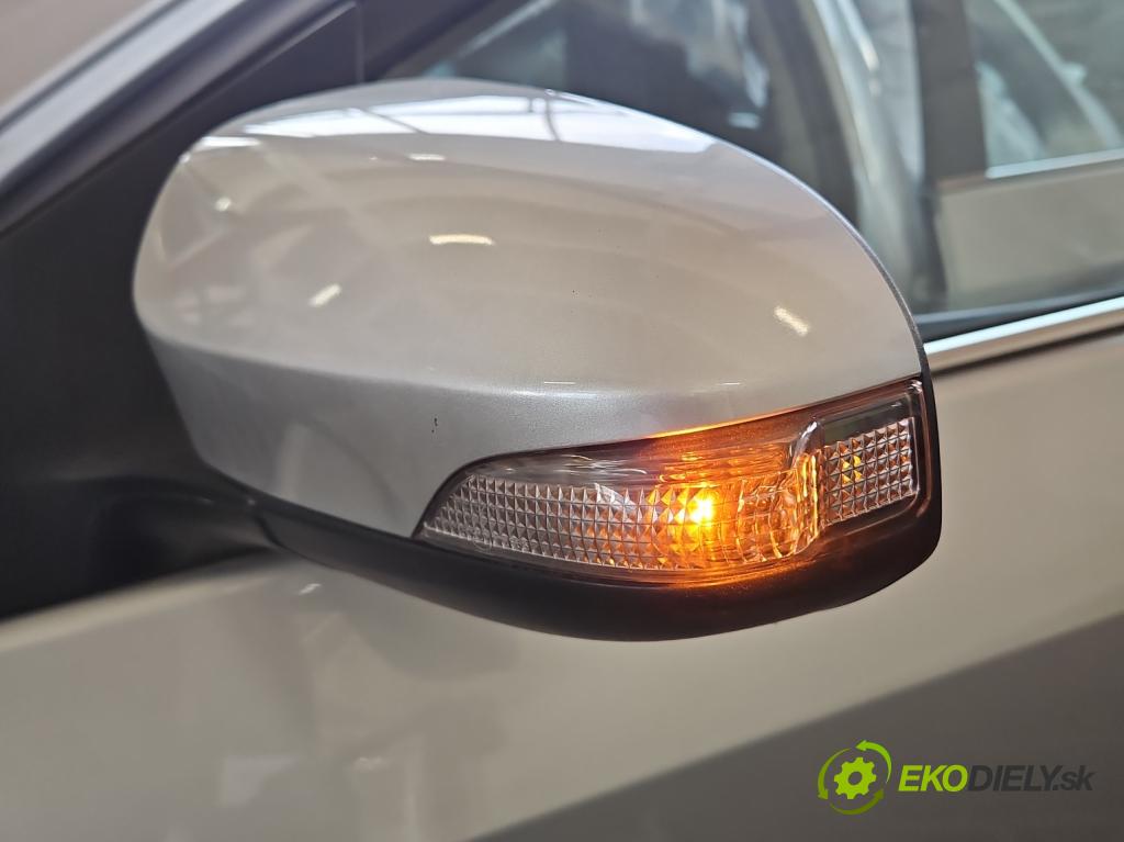 Toyota Corolla E16/E18  2013-2019 1.3 16V 99 HP manual 73 kW 1329 cm3 4- zrkadlo ľavé  (Kľučka dverí ostatné)