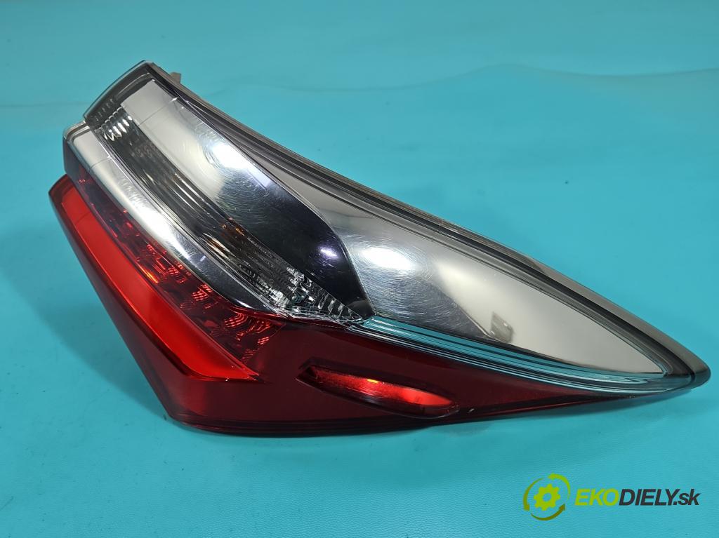 Toyota Corolla E16/E18 2013-2019 1.3 16V 99 HP manual 73 kW 1329 cm3 4- svetlo / reflektor zadné pravé 81550-02A80 (Kľučka dverí ostatné)