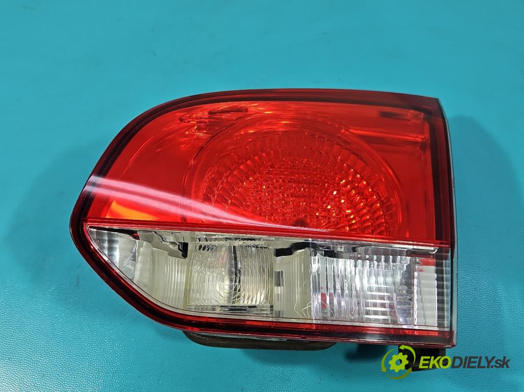 Vw Golf VI 2008-2013 1.2 TSI 105 HP manual 77 kW 1197 cm3 5- svetlo / reflektor zadné pravé 5K0945094G (Kľučka dverí ostatné)