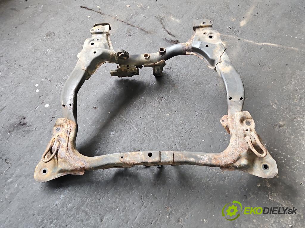 Honda Civic VII 2000-2006 1.4 16V 90 hp manual 66 kW 1396 cm3 5- výztuha motoru