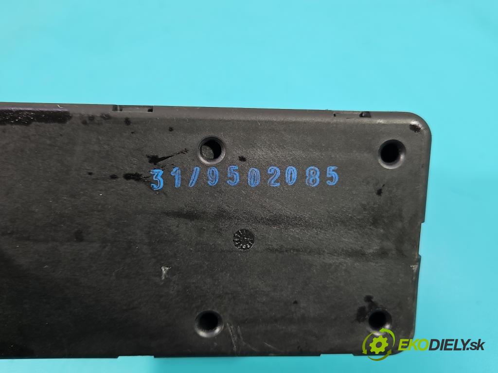 Audi A4 B5 1994-2001 1.9 tdi 90 HP manual 66 kW 1896 cm3 4- Centrální: zámek: 4A0862257A