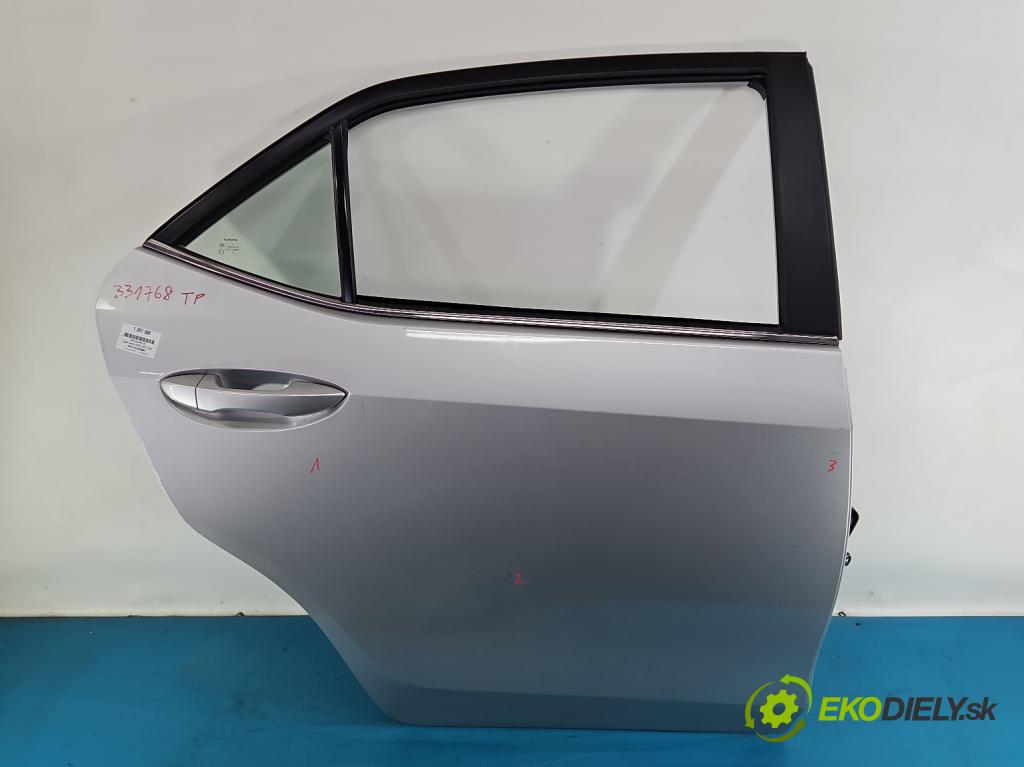 Toyota Corolla E16/E18  2013-2019 1.3 16V 99 hp manual 73 kW 1329 cm3 4- dveře zadní pravé  (Klika dveří ostatní)