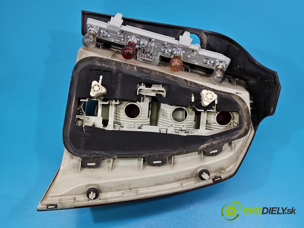 Opel Zafira B 2005-2014 1.7 cdti 110 HP manual 81 kW 1686 cm3 5- svetlo / reflektor zadné ľavé 13305774 (Kľučka dverí ostatné)