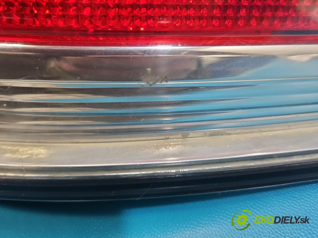 Opel Zafira B 2005-2014 1.7 cdti 110 HP manual 81 kW 1686 cm3 5- svetlo / reflektor zadné pravé 24451843 (Kľučka dverí ostatné)