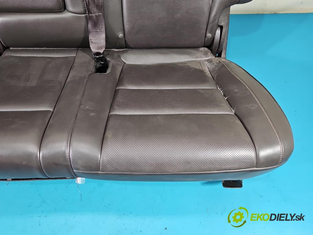 Jeep Grand Cherokee WK2 IV 2010-2021 3.0 CRD 250 HP automatic 184 kW 2987 cm3 5- sedačke: komplet