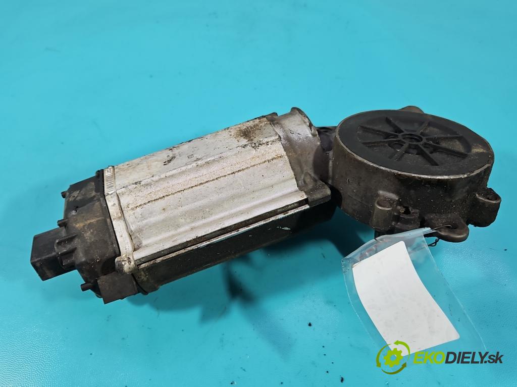 Vw Golf VI 2008-2013 1.2 TSI 105 HP manual 77 kW 1197 cm3 5- Ozubené kolo: volant 1K0909144M