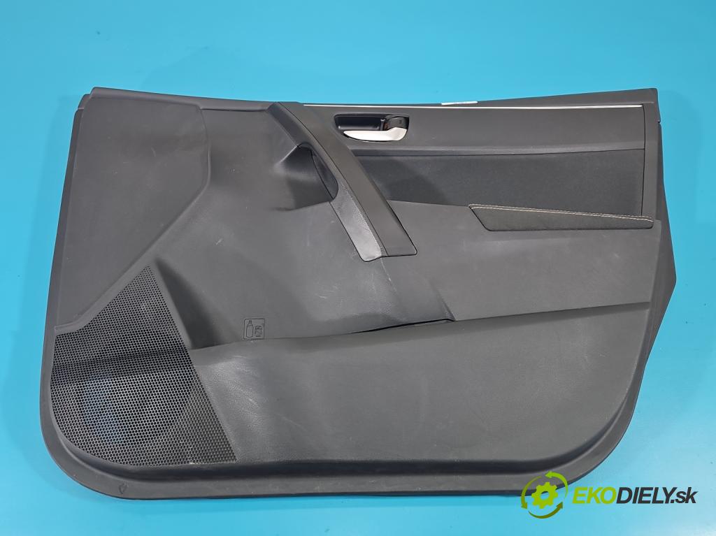 Toyota Corolla E16/E18  2013-2019 1.3 16V 99 hp manual 73 kW 1329 cm3 4- Tapacír: dveře přední pravé 