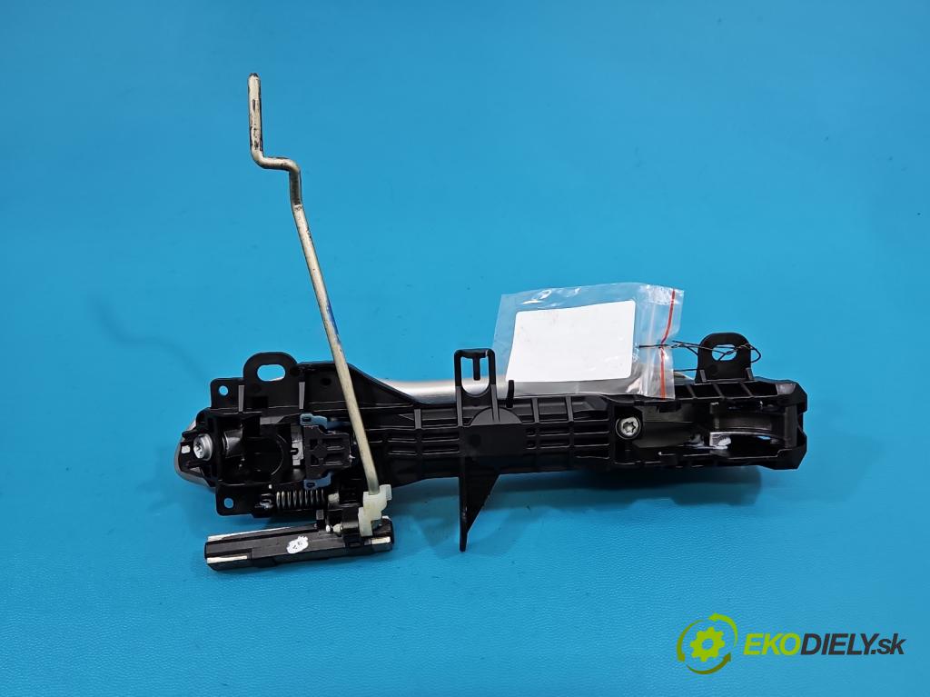 Toyota Corolla E16/E18  2013-2019 1.3 16V 99 HP manual 73 kW 1329 cm3 4- rukoväť predné pravé mimo:  (Kľučka dverí ostatné)