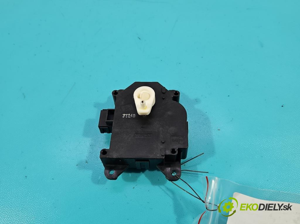 Toyota Corolla E16/E18  2013-2019 1.3 16V 99 hp manual 73 kW 1329 cm3 4- motorek topení 113800-3540