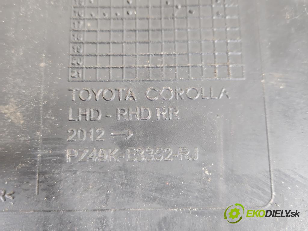 Toyota Corolla E16/E18 2013-2019 1.3 16V 99 HP manual 73 kW 1329 cm3 4- Koberce: PZ49K-E3352-RJ